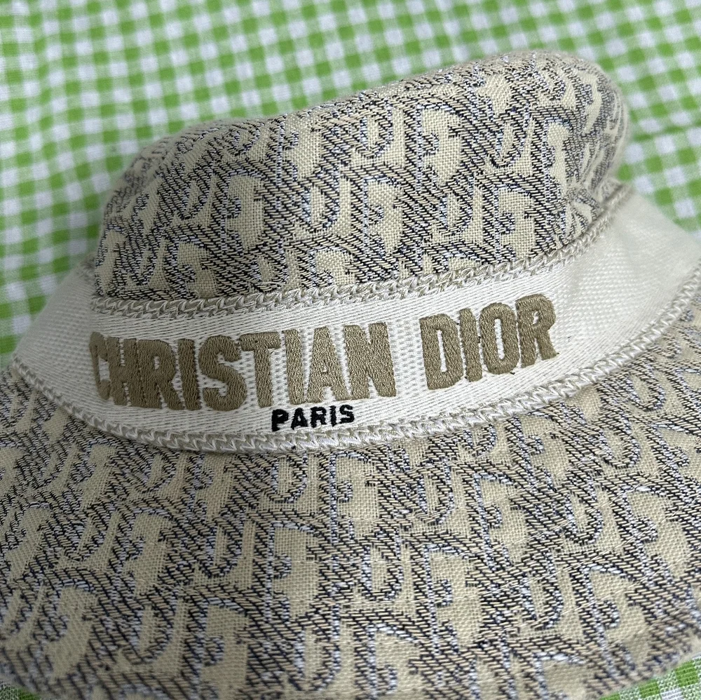 DIOR Bucket Hat - Picture 3 of 6